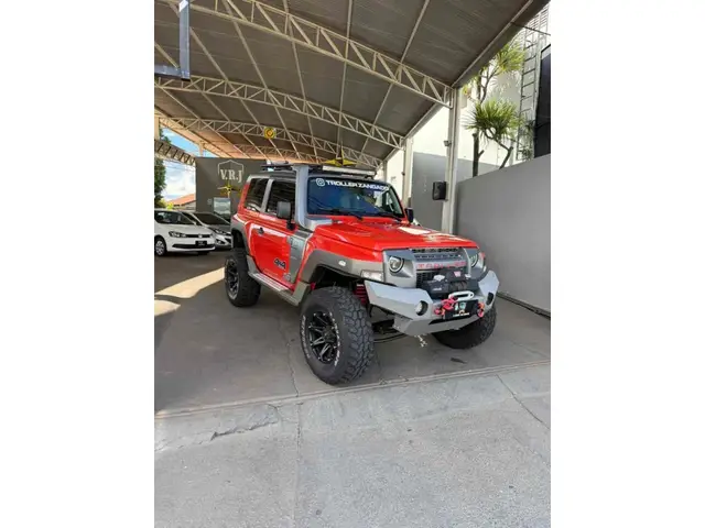 Carro Troller T4 2017 3.2 Diesel Bold 4x4