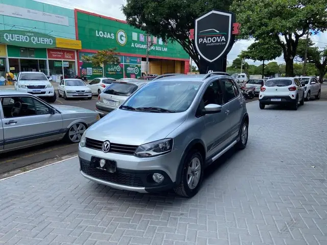 Carro Volkswagen CrossFox 2011 1.6 (Flex)