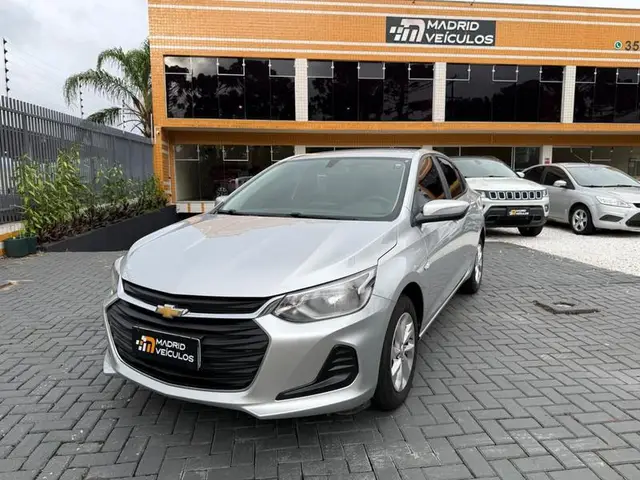 Carro Chevrolet Onix Plus 2023 LT 1.0 Turbo (Aut.)
