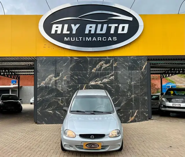 Carro Chevrolet Classic 2007 Corsa Sedan  Life 1.6