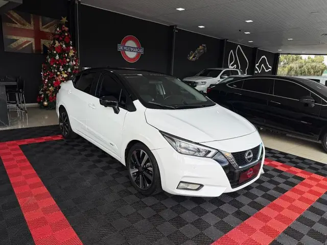 Carro Nissan Versa 2023 Exclusive 1.6 16V Flex Aut.
