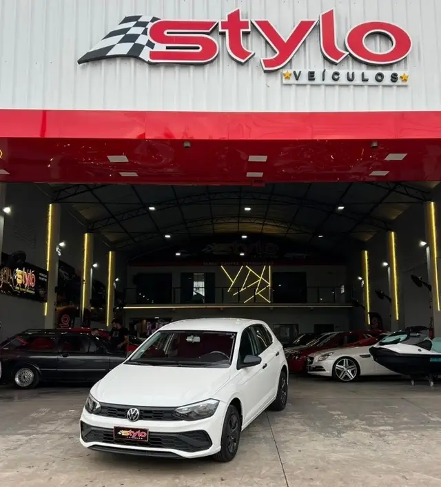 Carro Volkswagen Polo 2023 Track 1.0 Flex 12V 5p