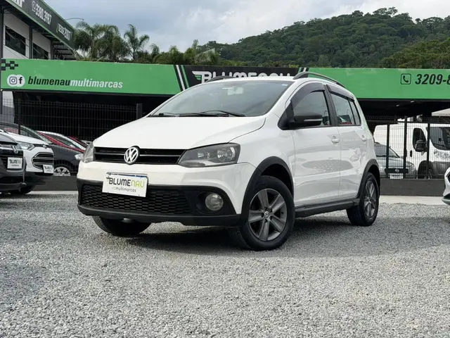 Carro Volkswagen CrossFox 2012 1.6 VHT (Flex)