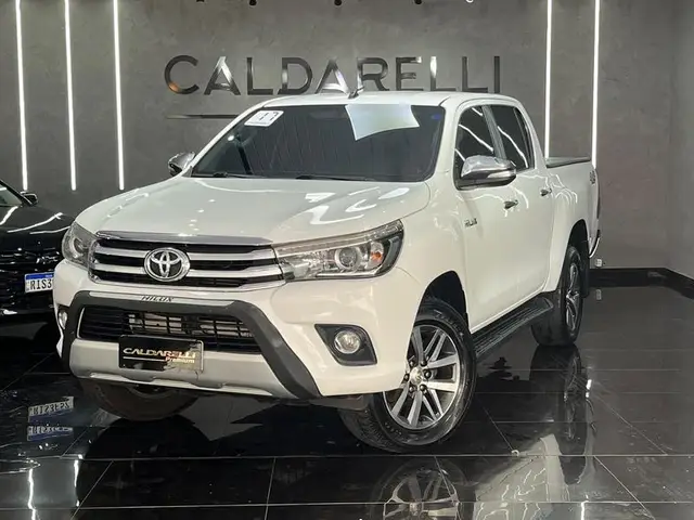 Carro Toyota Hilux Cabine Dupla 2017 Hilux 2.8 TDI SRX CD 4x4 (Aut)