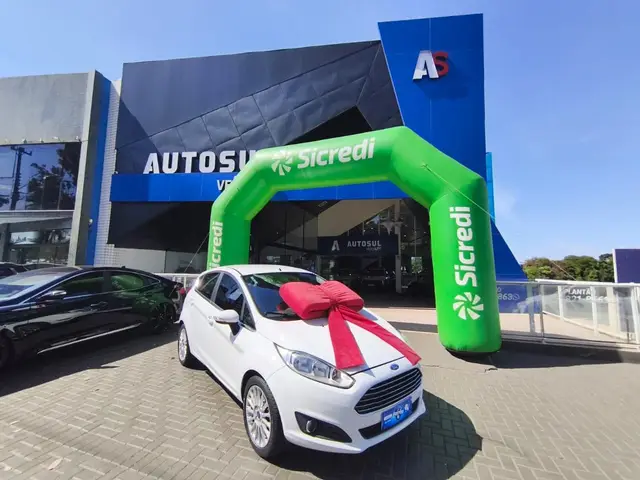 Carro Ford New Fiesta Hatch 2016 New Fiesta Titanium 1.6 16V