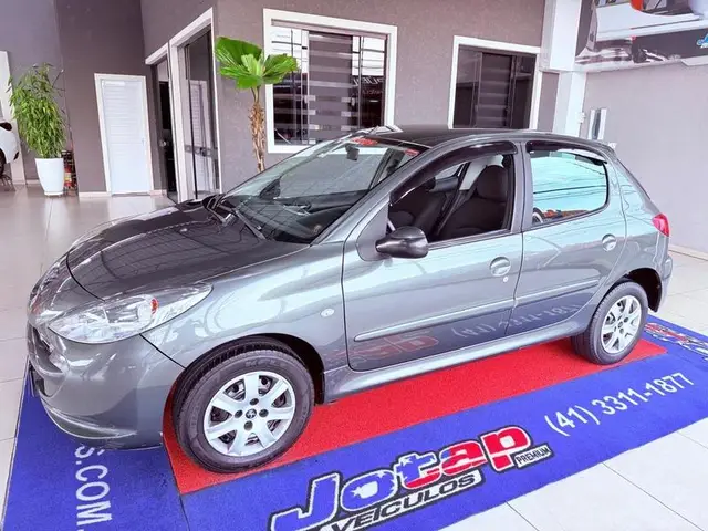 Carro Peugeot 207 2012 Hatch XR 1.4 8V (flex) 4p