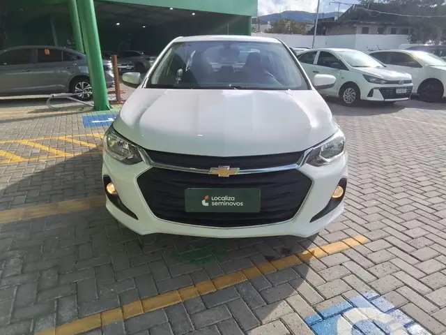 Carro Chevrolet Onix Plus 2025 LT 1.0