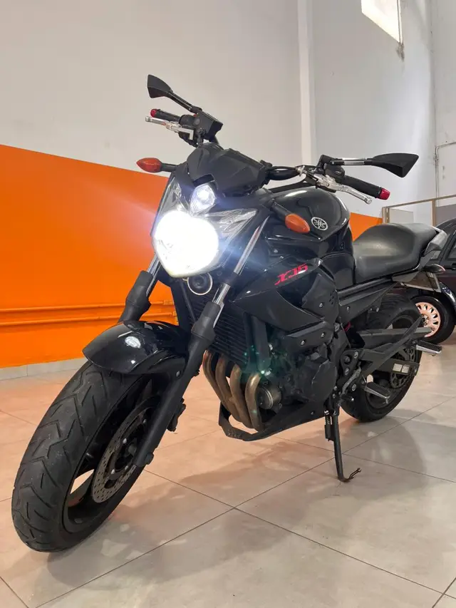 Moto Yamaha XJ6 N 2012 XJ6 N 600