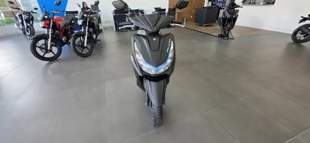 Moto Yamaha Fluo 2026 Hybrid Connected