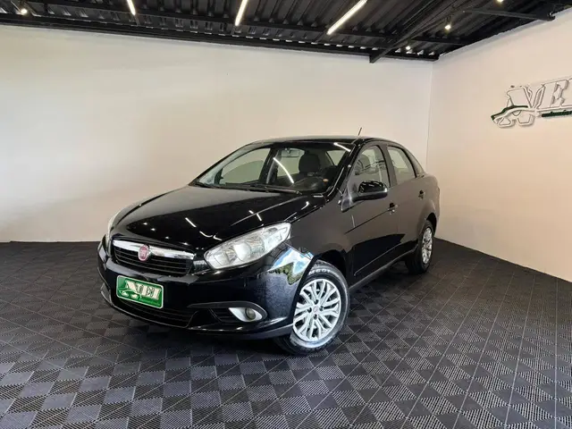 Carro Fiat Grand Siena 2016 Evo Attractive 1.4 8V (Flex)