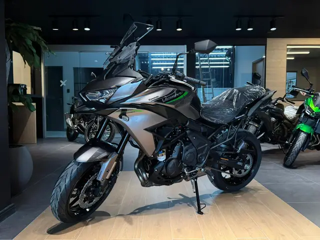 Moto Kawasaki Versys 2025 650 (ABS)