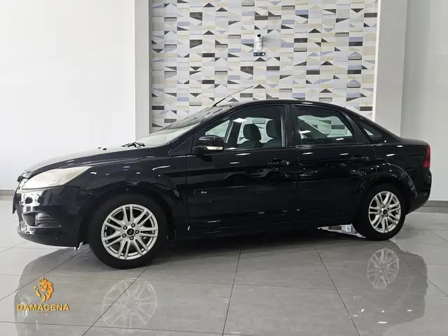 Carro Ford Focus Sedan 2013 GLX 2.0 16V (Flex) (Aut)