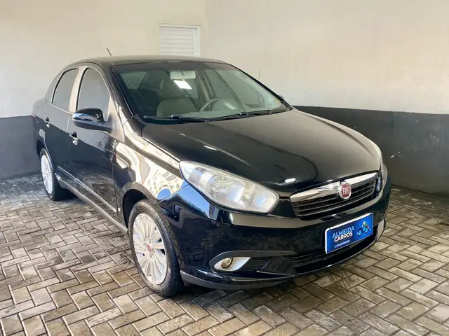 Carro Fiat Grand Siena 2015 Essence 1.6 16V (Flex)