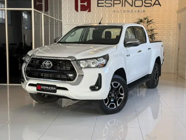 Carro Toyota Hilux Cabine Dupla 2023 SRV 4x4 2.8 Diesel