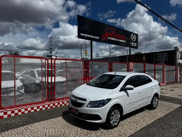 Carro Chevrolet Prisma 2015 1.4 LT SPE/4 (Aut)