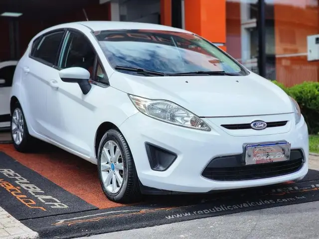 Carro Ford Fiesta Hatch 2012 1.6 (Flex)