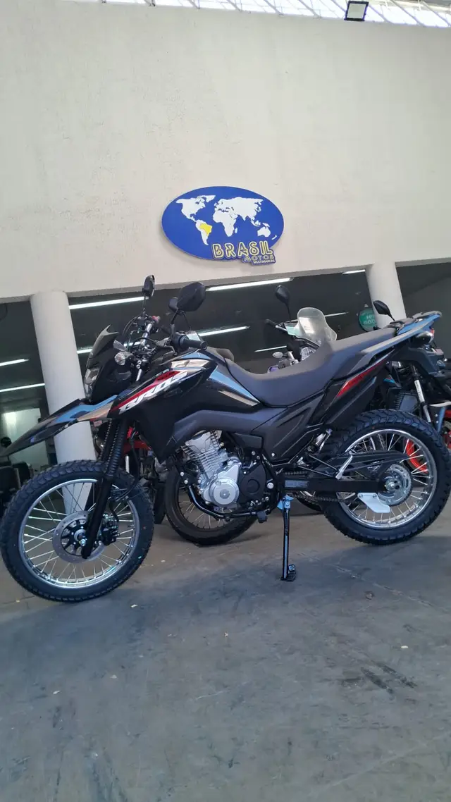 Moto Honda NXR 160 2025 Bros CBS