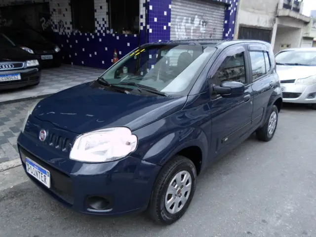 Carro Fiat Uno 2011 Vivace 1.0 8V (Flex) 4p