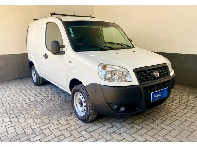 Carro Fiat Doblò Cargo 2012 1.4 8V (Flex)