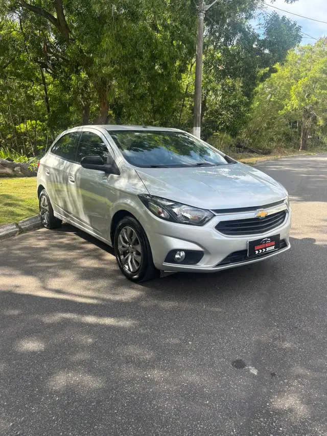 Carro Chevrolet Onix 2018 1.4 Advantage SPE/4 (Aut)