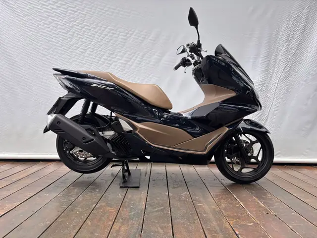 Moto Honda PCX 160 2025 DLX ABS