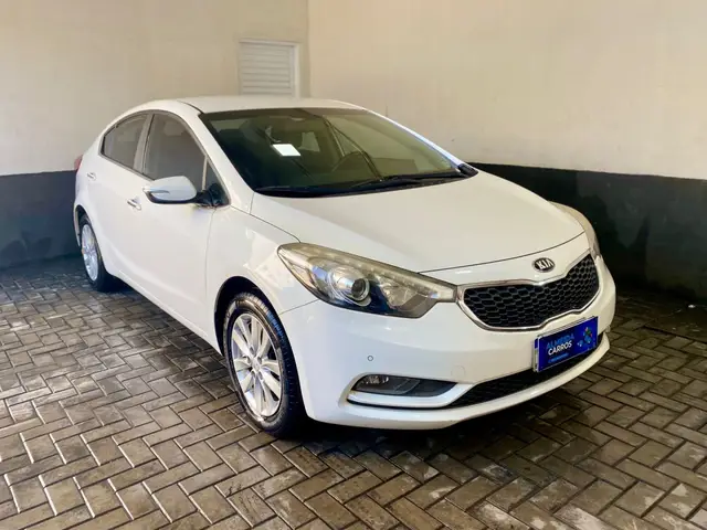 Carro Kia Cerato 2016 SX 1.6 (Aut) (Flex)