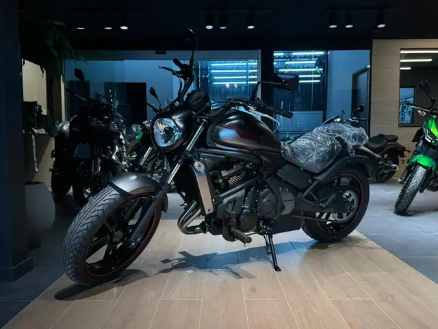 Moto Kawasaki Vulcan 2025 S 650