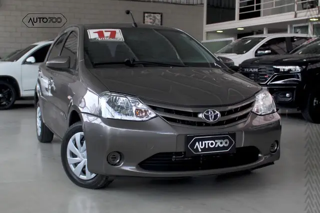 Carro Toyota Etios 2017 XS 1.5 (Aut) (Flex)