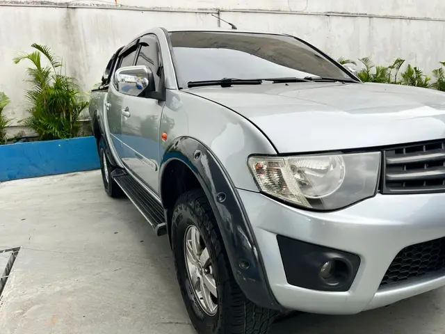 Carro Mitsubishi L200 Triton Sport 2015 3.2 Di-D 4x4 GLX