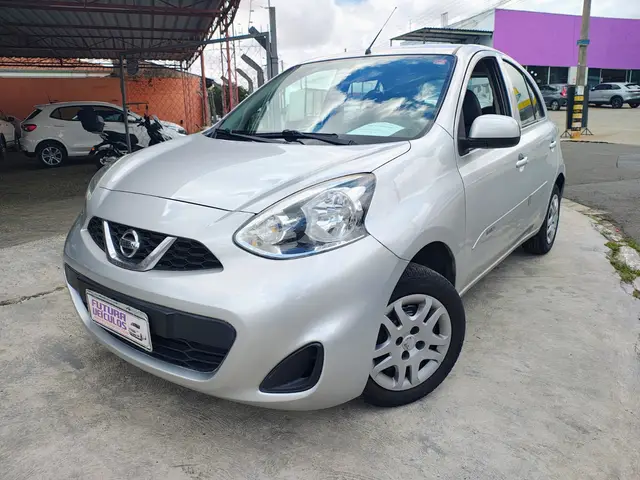 Carro Nissan March 2017 1.0 12V S (Flex)