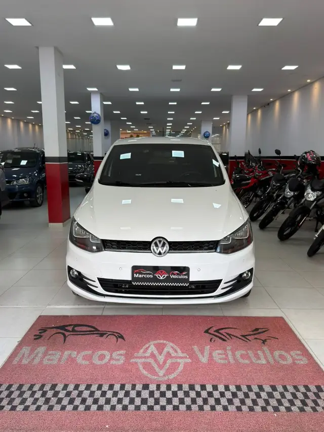 Carro Volkswagen Fox 2017 1.6 MSI Run (Flex)