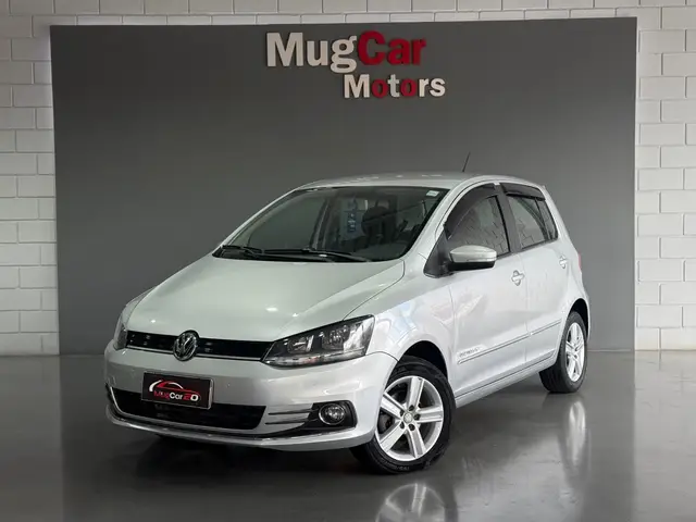 Carro Volkswagen Fox 2016 1.6 MSI Comfortline I-Motion (Flex)