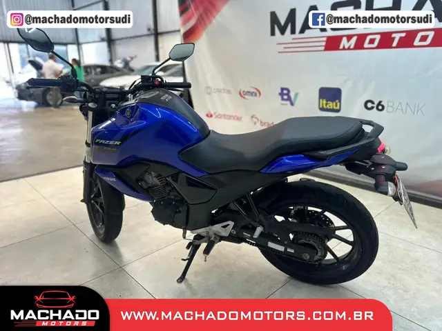 Moto Yamaha Fazer FZ15 2024 ABS