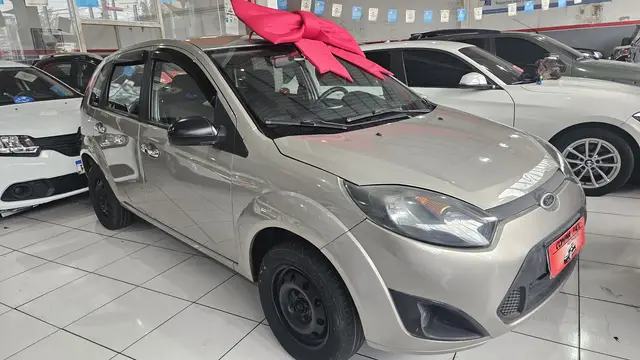 Carro Ford Fiesta Hatch 2011 1.0 (Flex)