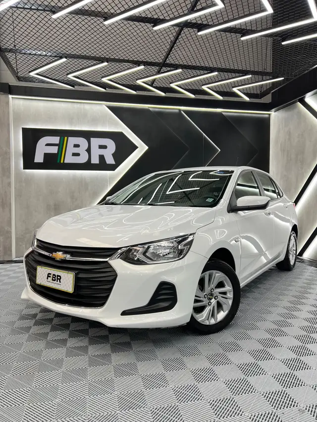 Carro Chevrolet Onix 2023 LT 1.0