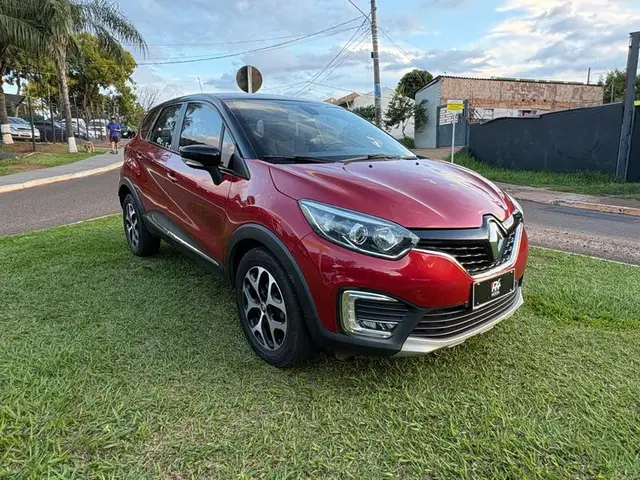 Carro Renault Captur 2018 Intense 1.6 16v SCe CVT (Flex)