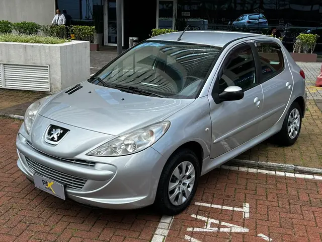 Carro Peugeot 207 2012 Hatch XR 1.4 8V (flex) 4p