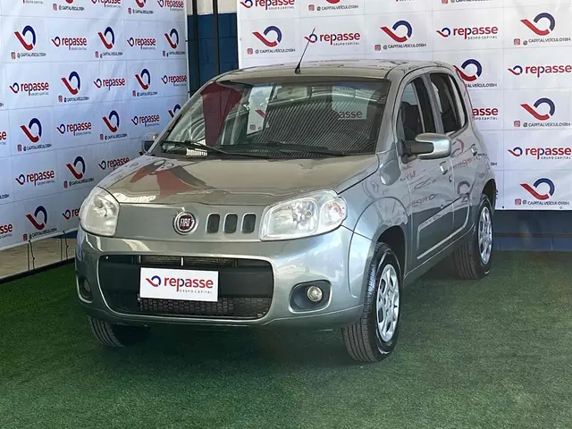 Carro Fiat Uno 2014 Vivace 1.0 8V (Flex) 4p