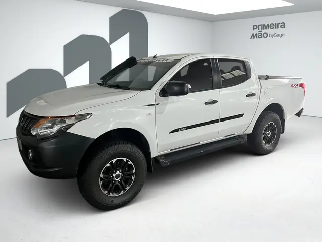 Carro Mitsubishi L200 Triton Sport 2022 GL 2.4 DID-H 4x4 (Aut)