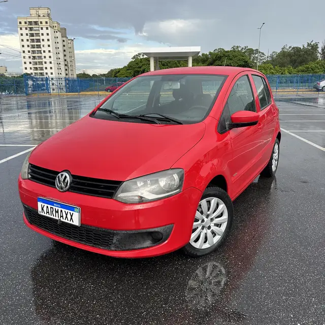 Carro Volkswagen Fox 2011 1.0 8V (Flex) 4p