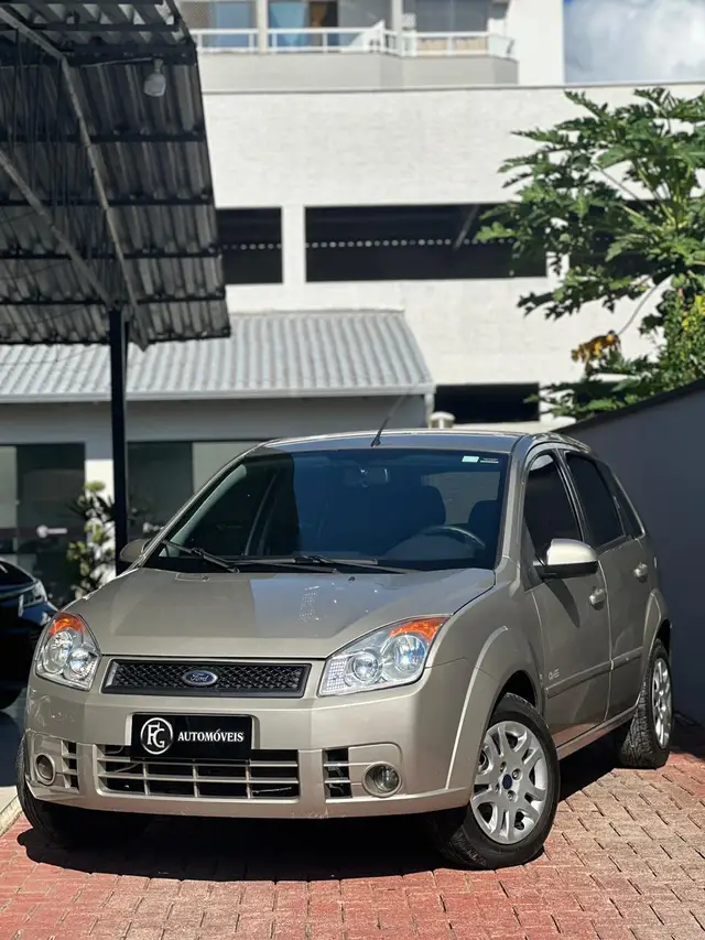 Carro Ford Fiesta Hatch 2010 1.6 (Flex)