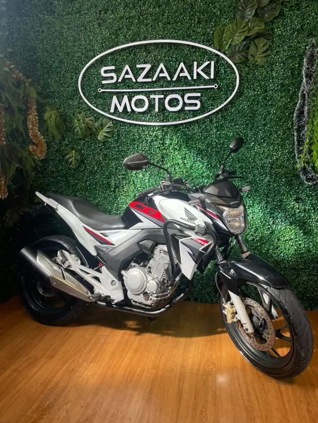 Moto Honda CB 250F Twister 2019 Standard