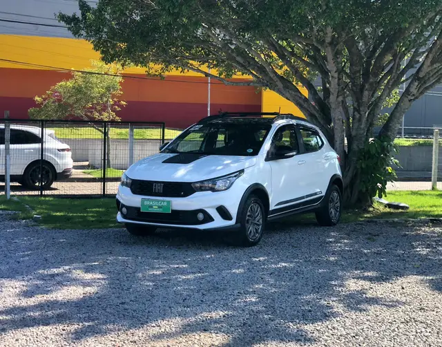 Carro Fiat Argo 2022 Trekking 1.3 (Flex)