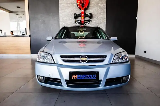 Carro Chevrolet Astra Hatch 2009 Advantage 2.0 (Flex)
