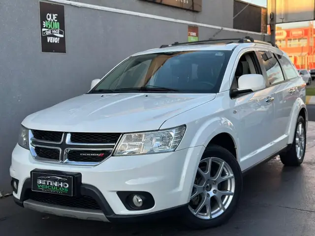 Carro Dodge Journey 2015 RT 3.6 AWD V6 Aut.