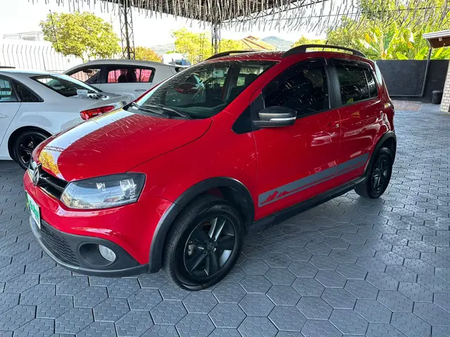 Carro Volkswagen CrossFox 2012 1.6 VHT (Flex)