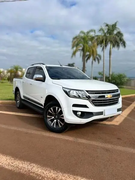 Carro Chevrolet S10 Cabine Dupla 2018 S10 2.5 ECOTEC SIDI Advantage 4x2 (Cabine Dupla)