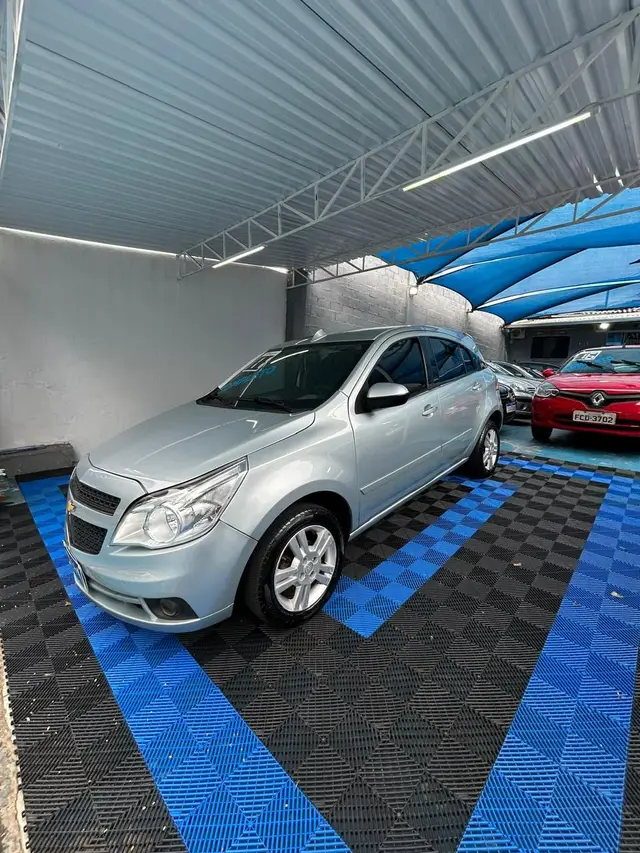 Carro Chevrolet Agile 2011 LTZ 1.4 8V (Flex)