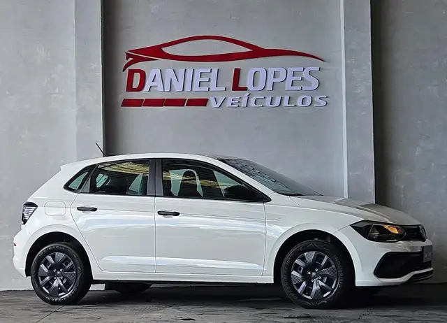 Carro Volkswagen Polo 2024 Track 1.0 Flex 12V 5p