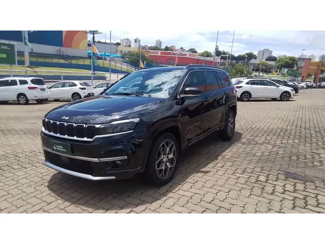 Carro Jeep Commander 2023 Overland 1.3 T270